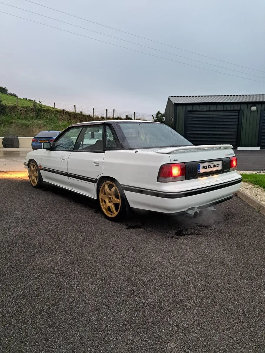 Subaru legacy RS Turbo - Image 4