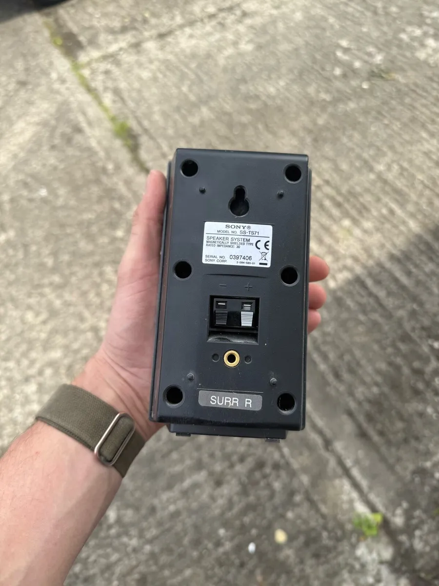 Sony speaker - Image 2