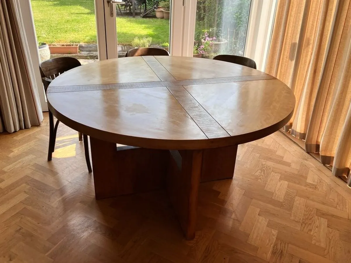 Dining table - Image 2