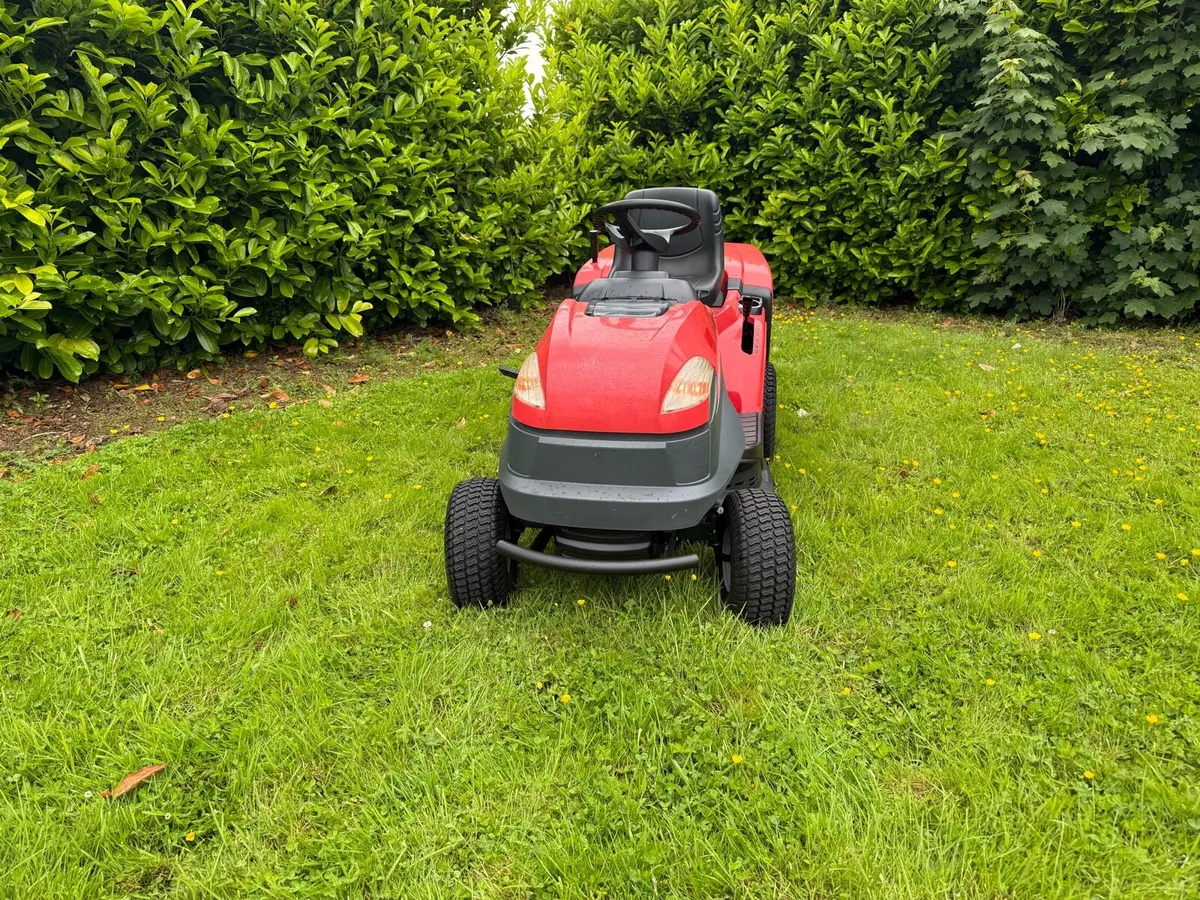 Castlegarden xdc 140 ride on mower - Image 3