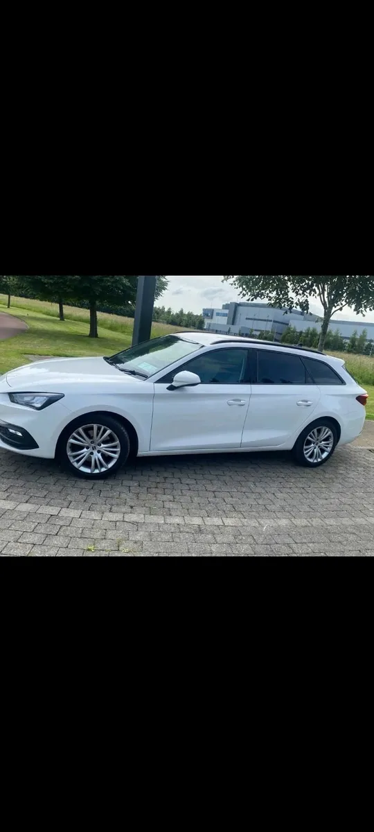 SEAT Leon 2021 - Image 2