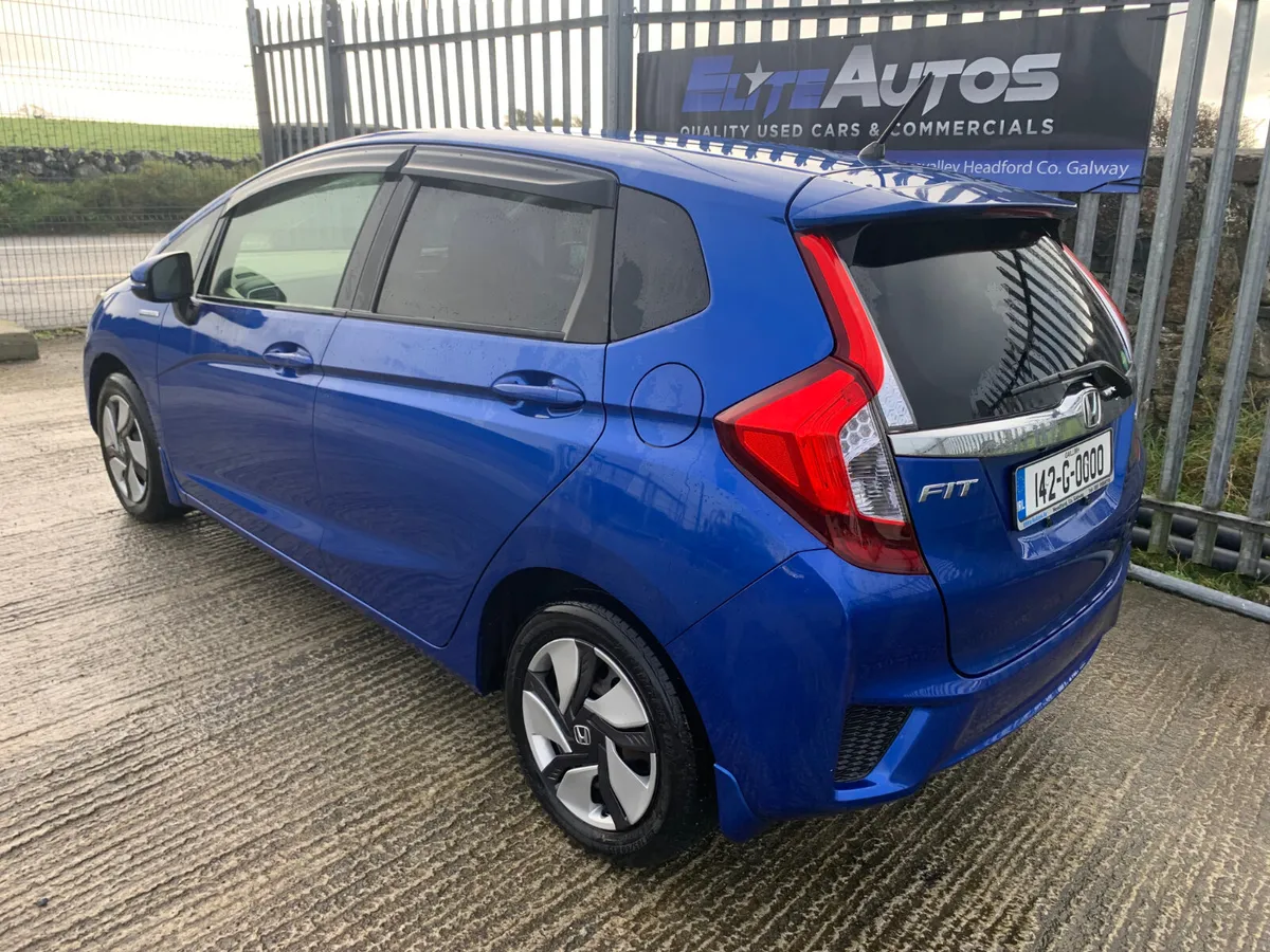Honda Fit Hybrid 2014 - Image 4