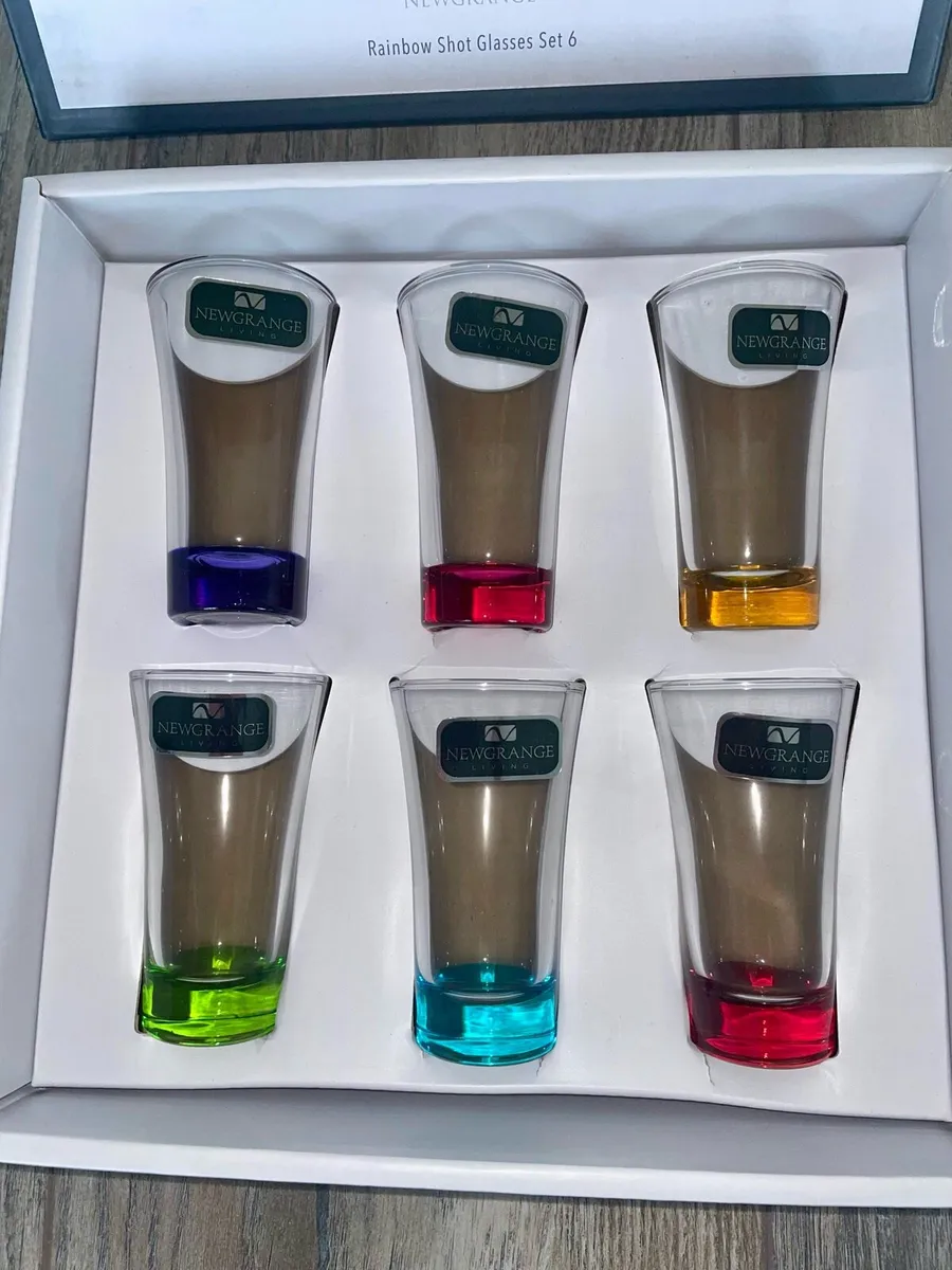 Set of 6 Stylish Shot Glasses – Perfect Condition! - Image 2