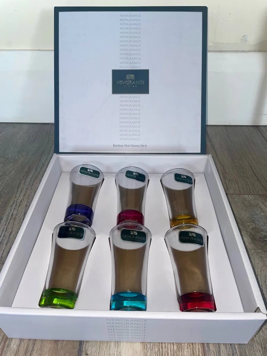 Set of 6 Stylish Shot Glasses – Perfect Condition! - Image 3
