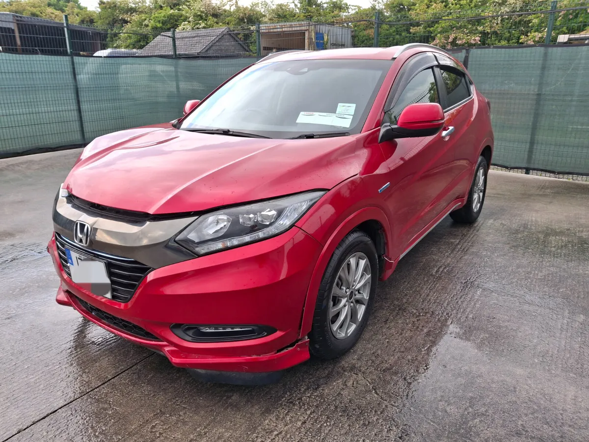 *172 Honda Vezel 1.5 Hybrid Automatic - Image 3