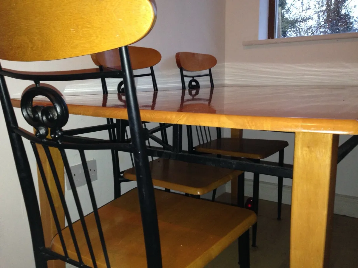Oak table and 6 chairs - Image 2