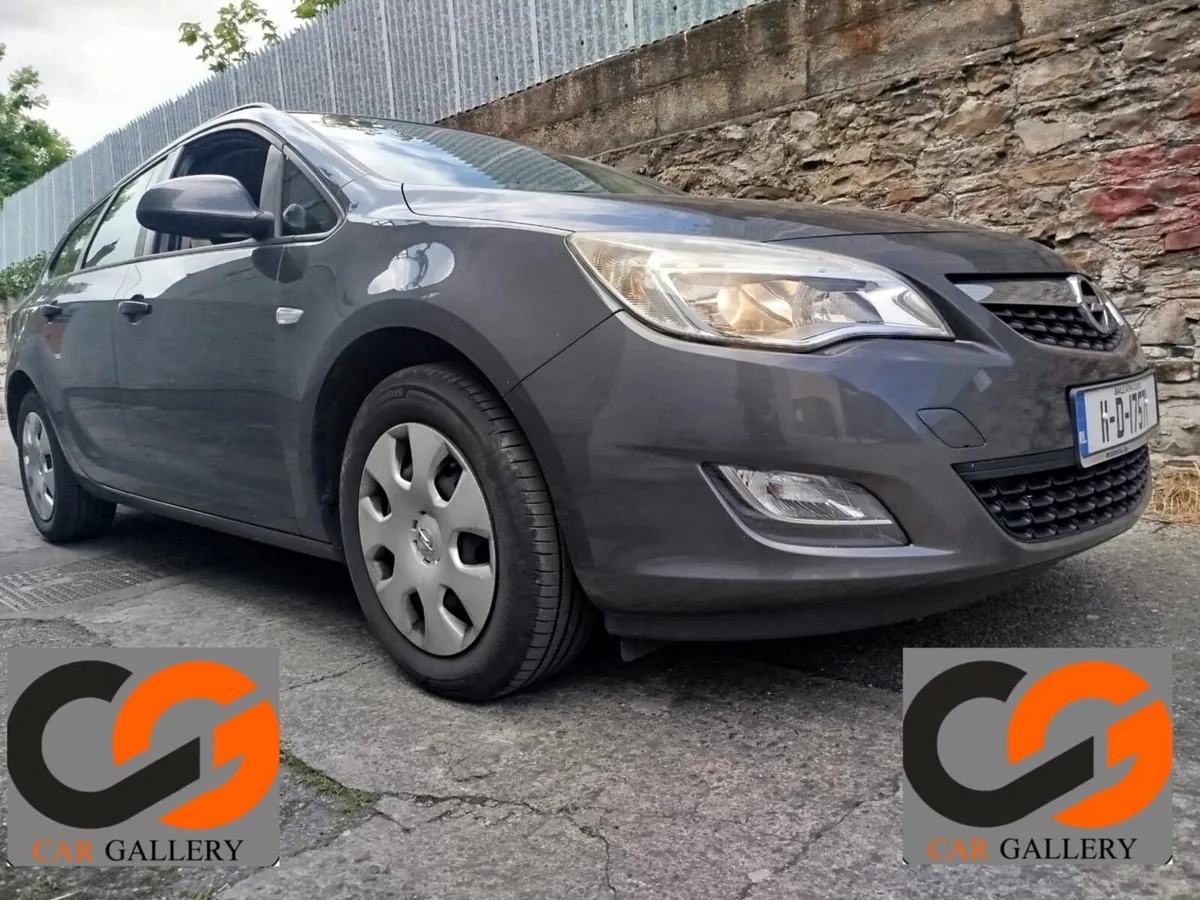 Opel Astra 2011...NCT PAST TAXED - Image 1