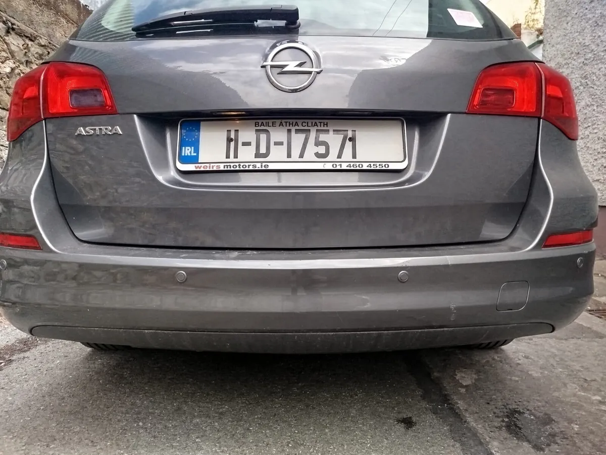 Opel Astra 2011...NCT PAST TAXED - Image 4