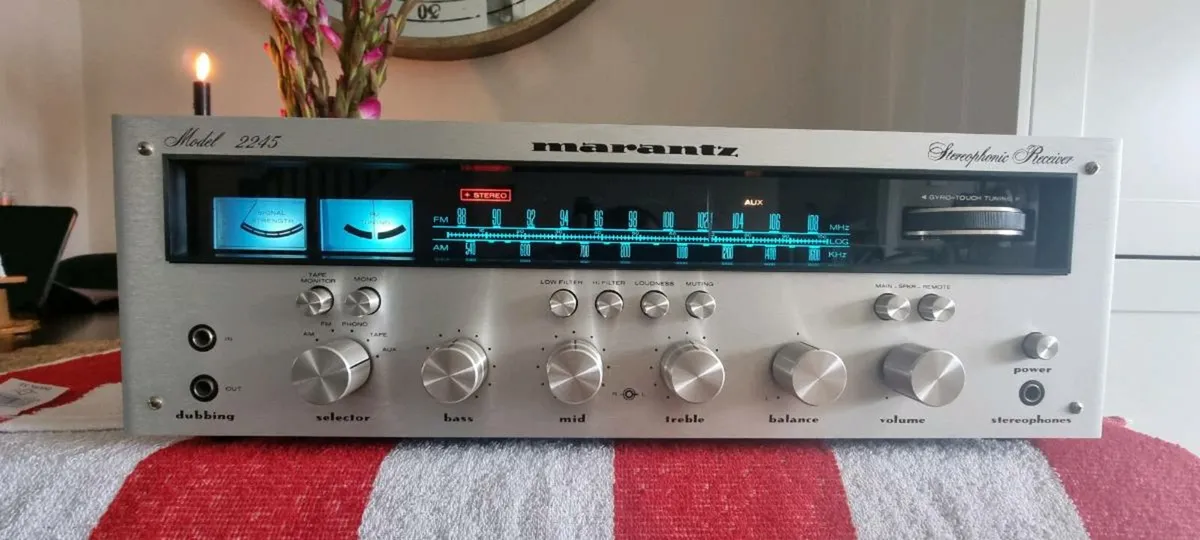 Marantz 2245 - Image 2