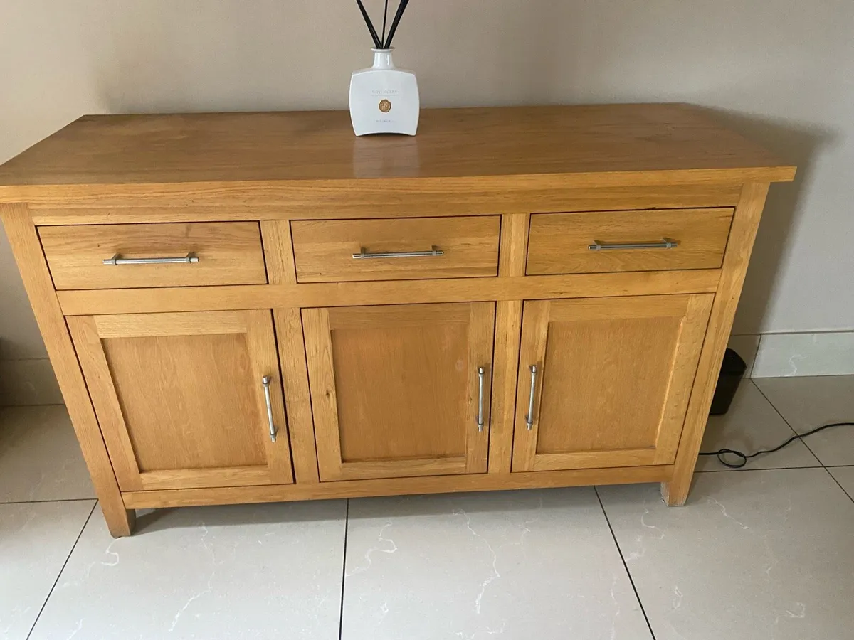 Solid oak sideboard - Image 1