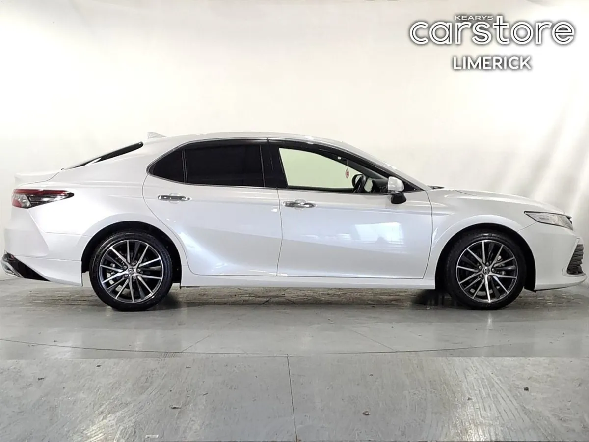 Toyota Camry 2.5 PET Hybrid - Image 2