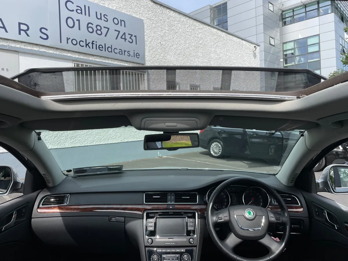 2.0 TDI 170BHP - ELEGANCE - PAN ROOF-SKODA HISTORY - Image 4