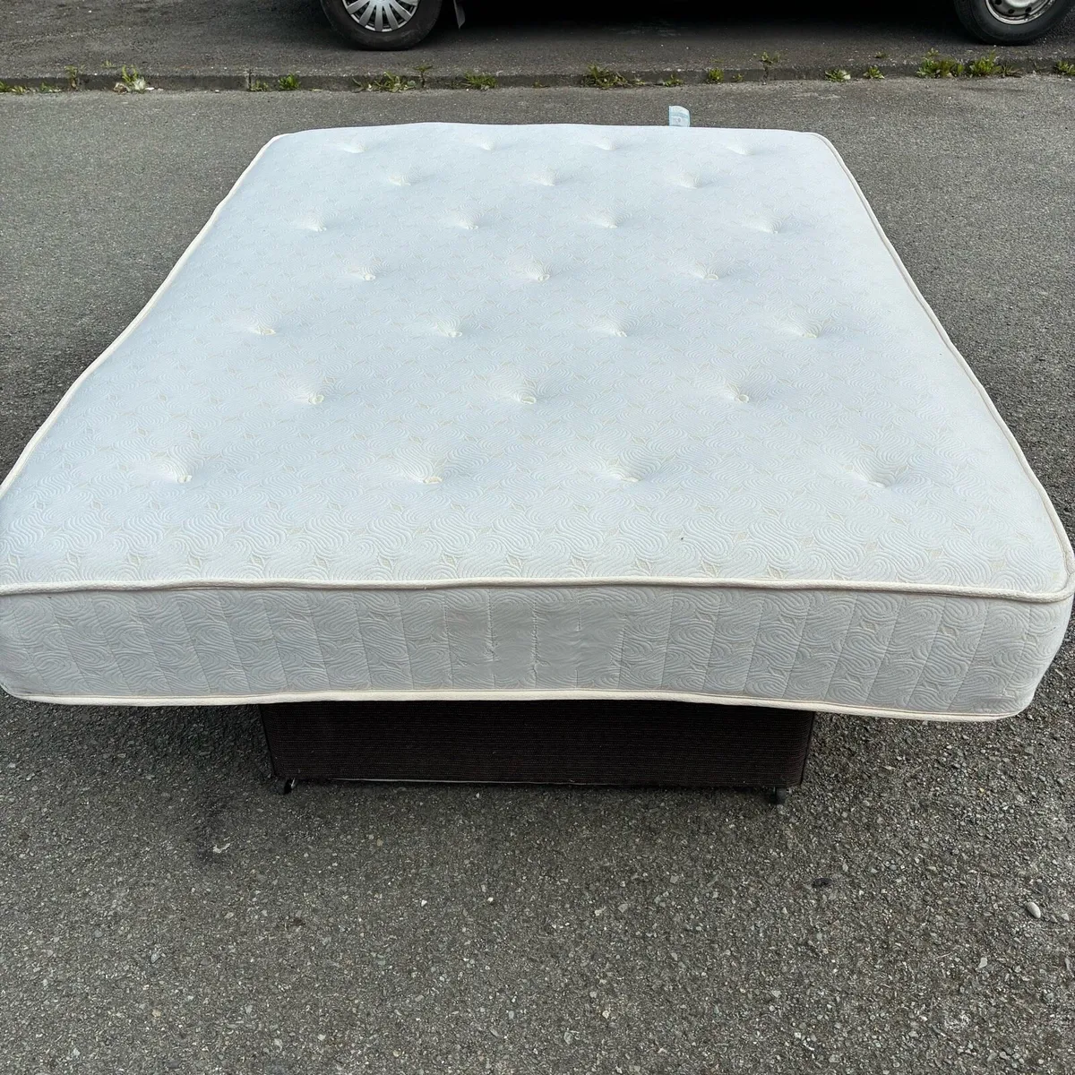 Excellent Condition 5ft King size 10” Mattress - Image 1