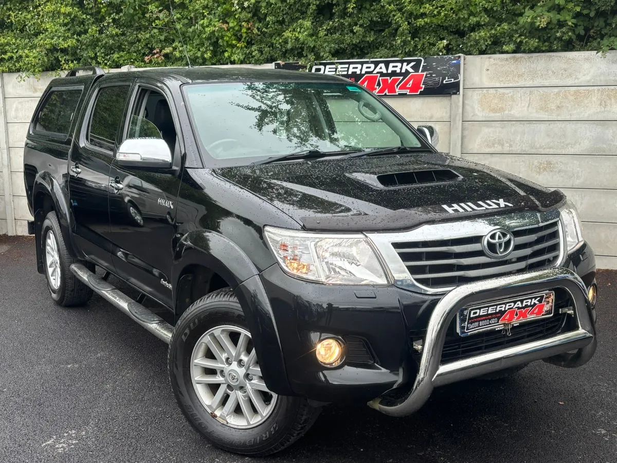 2015 Toyota Hilux 3.0 D4D INVINCIBLE Crewcab - Image 1