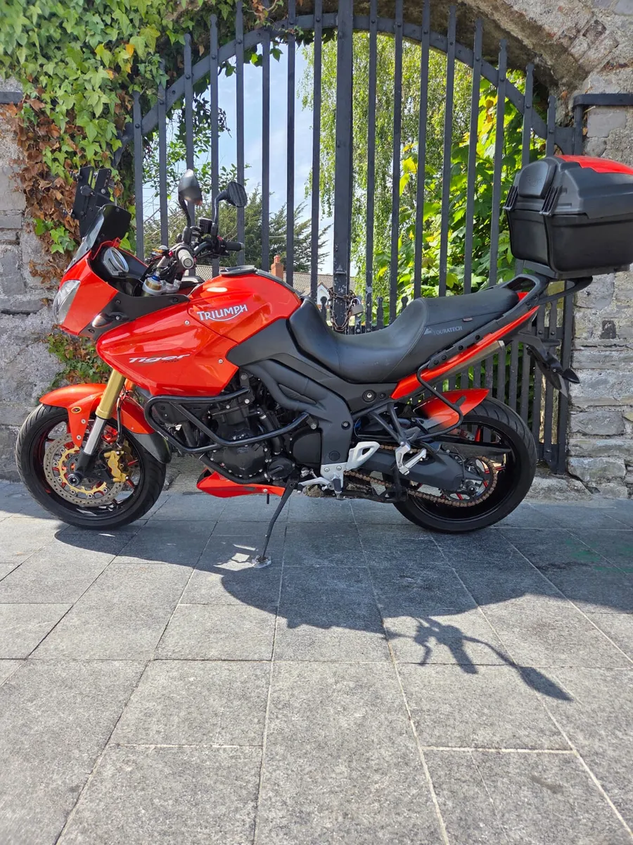 09 TRIUMPH TIGER 1050 MOTO4U - Image 1