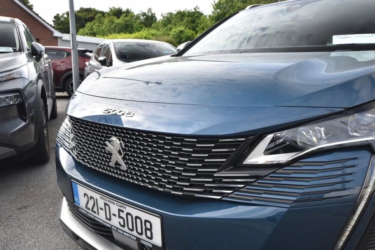 Peugeot 5008 GT 1.5 Bluehdi 130bhp Start/stop - Image 3