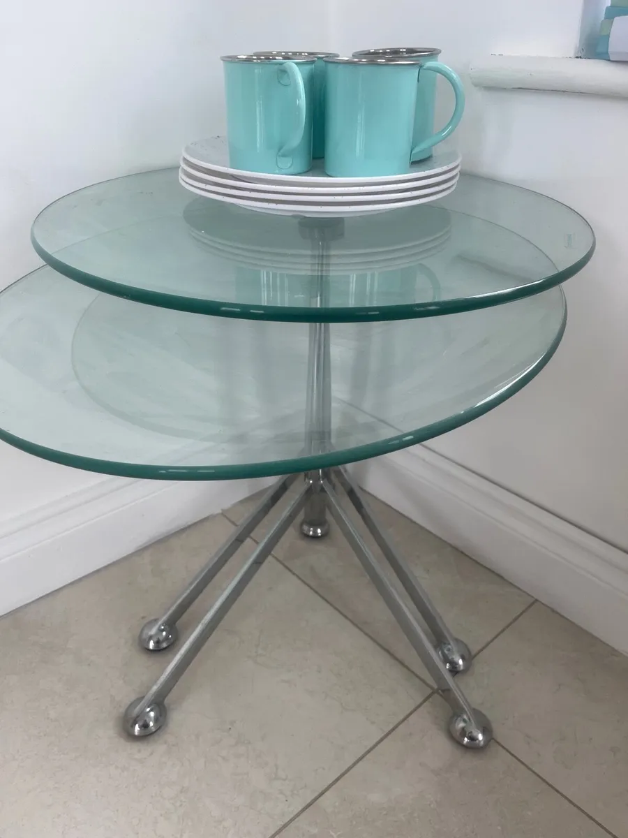 Glass table - Image 2
