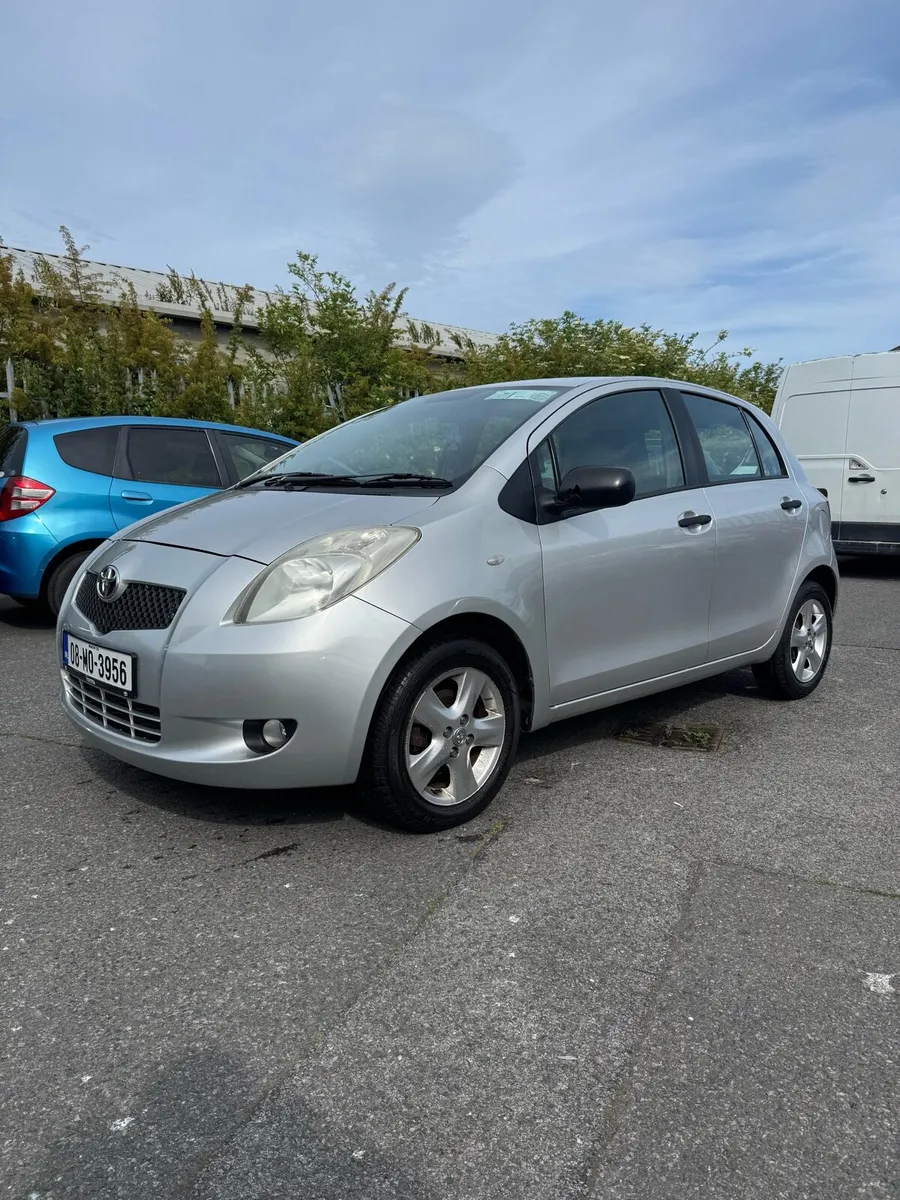 Toyota Yaris 1.0L STRATA 5DR - Image 2