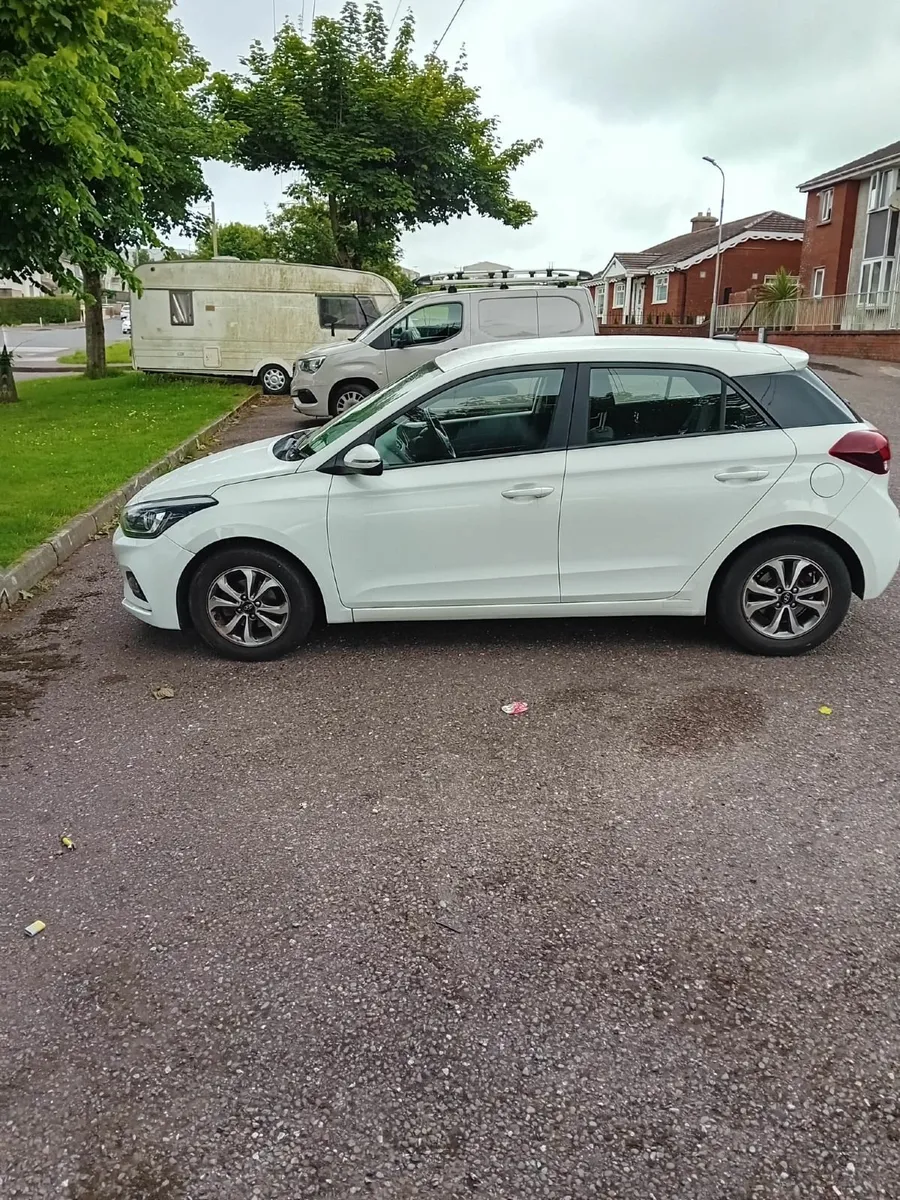 Hyundai i20 2018 - Image 2