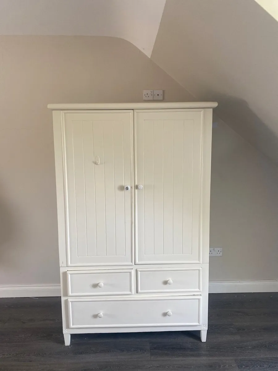 Vintage Wardrobe - Image 2