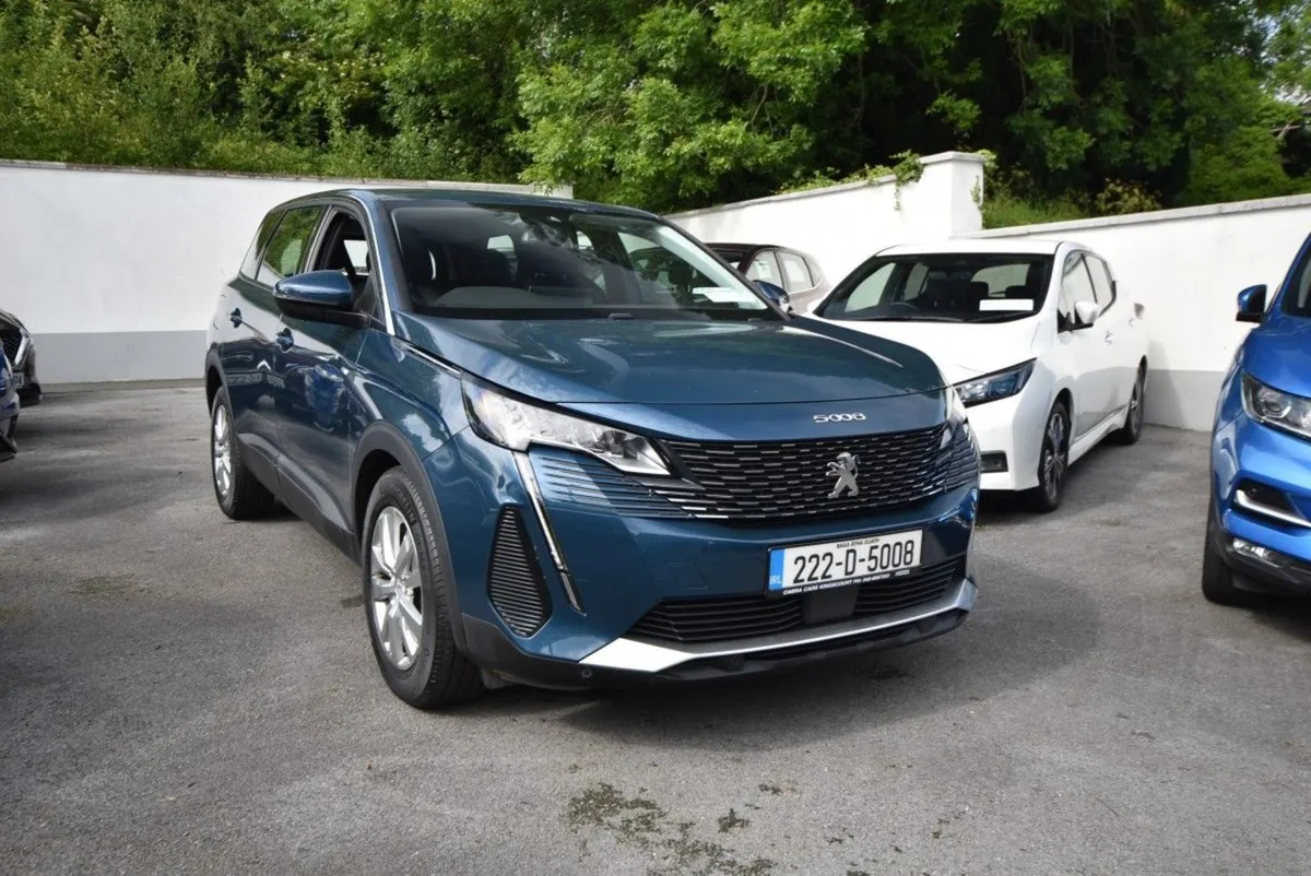 Peugeot 5008 Active Premium 1.5 Bluehdi 130bhp - Image 1