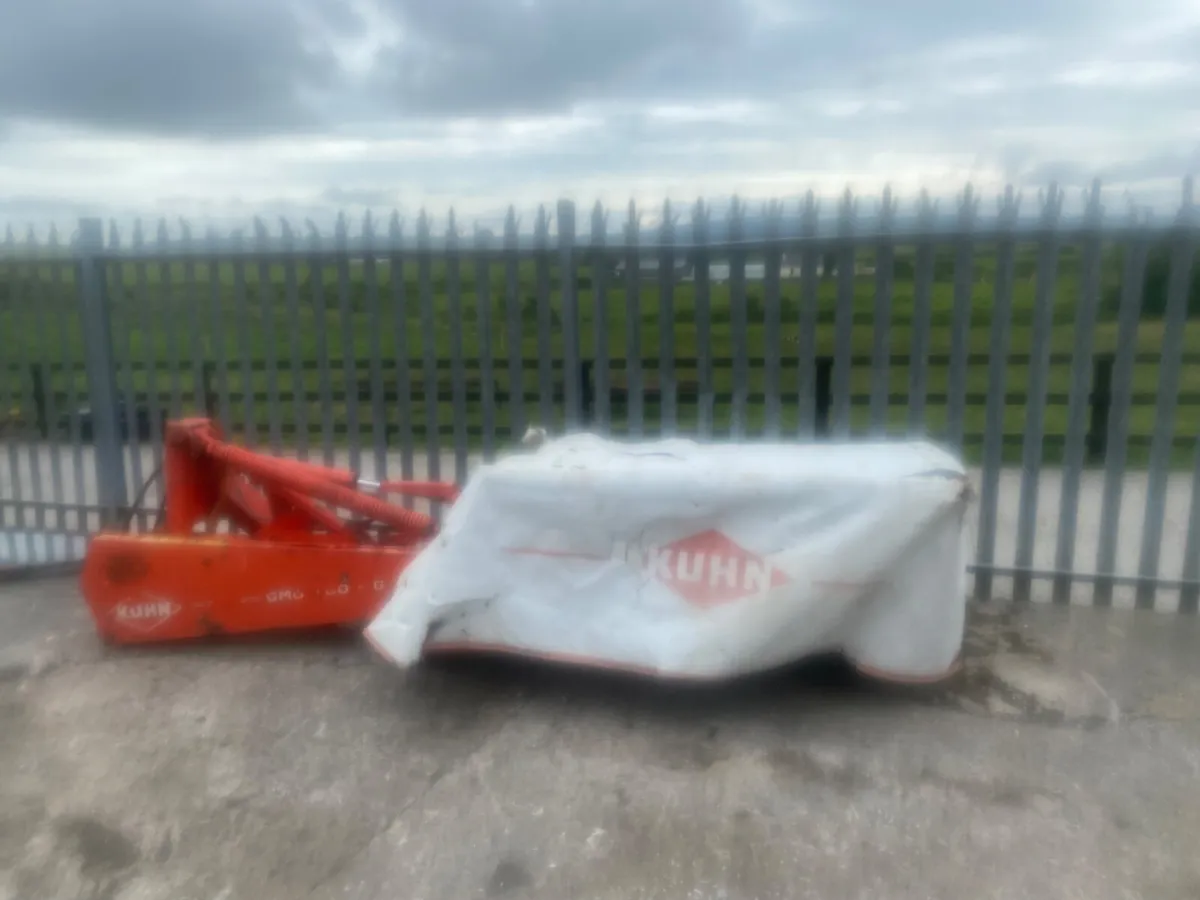 Kuhn 5/6 disc mower - Image 1
