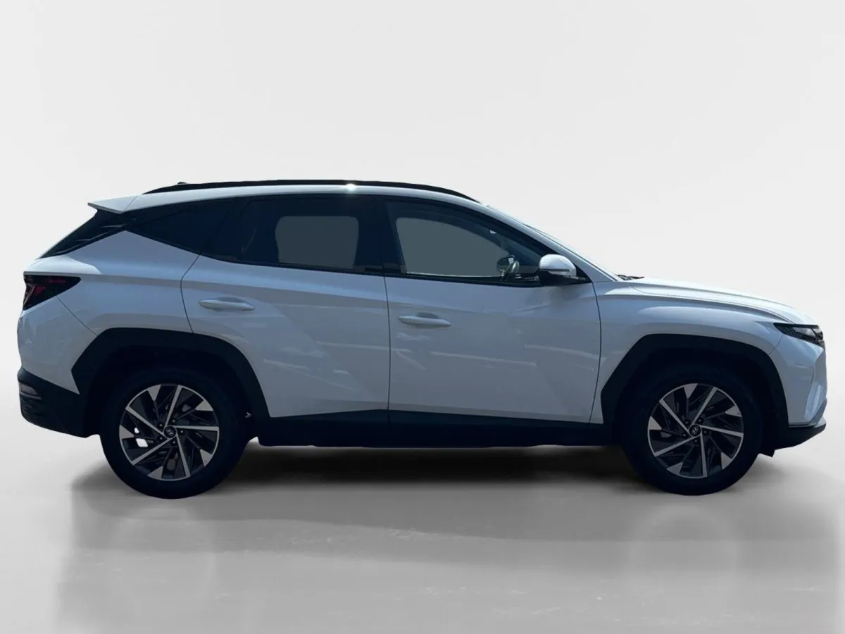 Hyundai Tucson 2WD Executive - Image 3