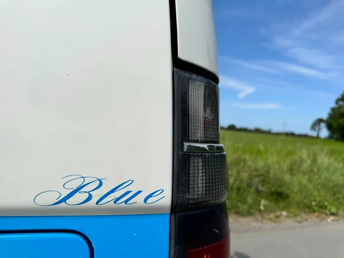 1997 HiAce Super Custom Camper Van - Image 3