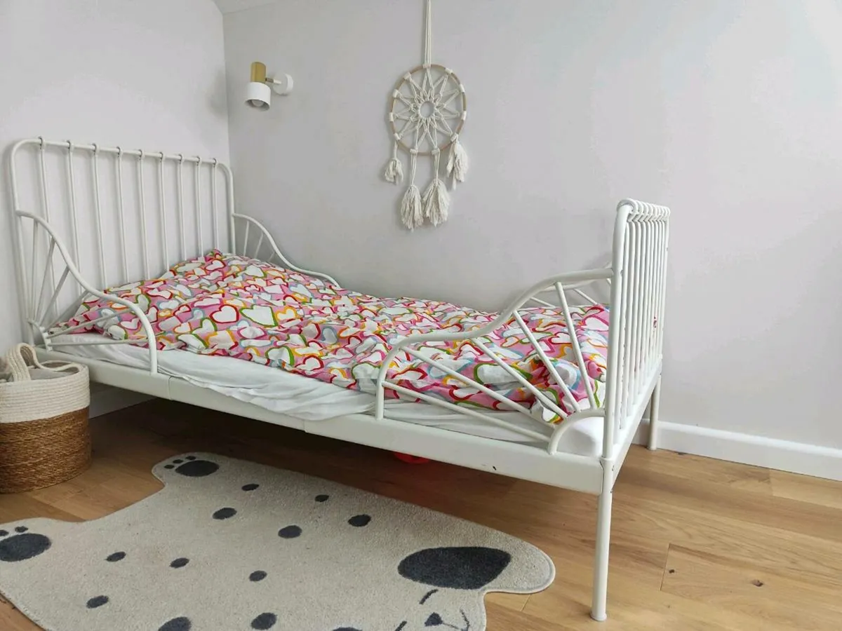 Ikea Minnen Extendable bed with Mattress