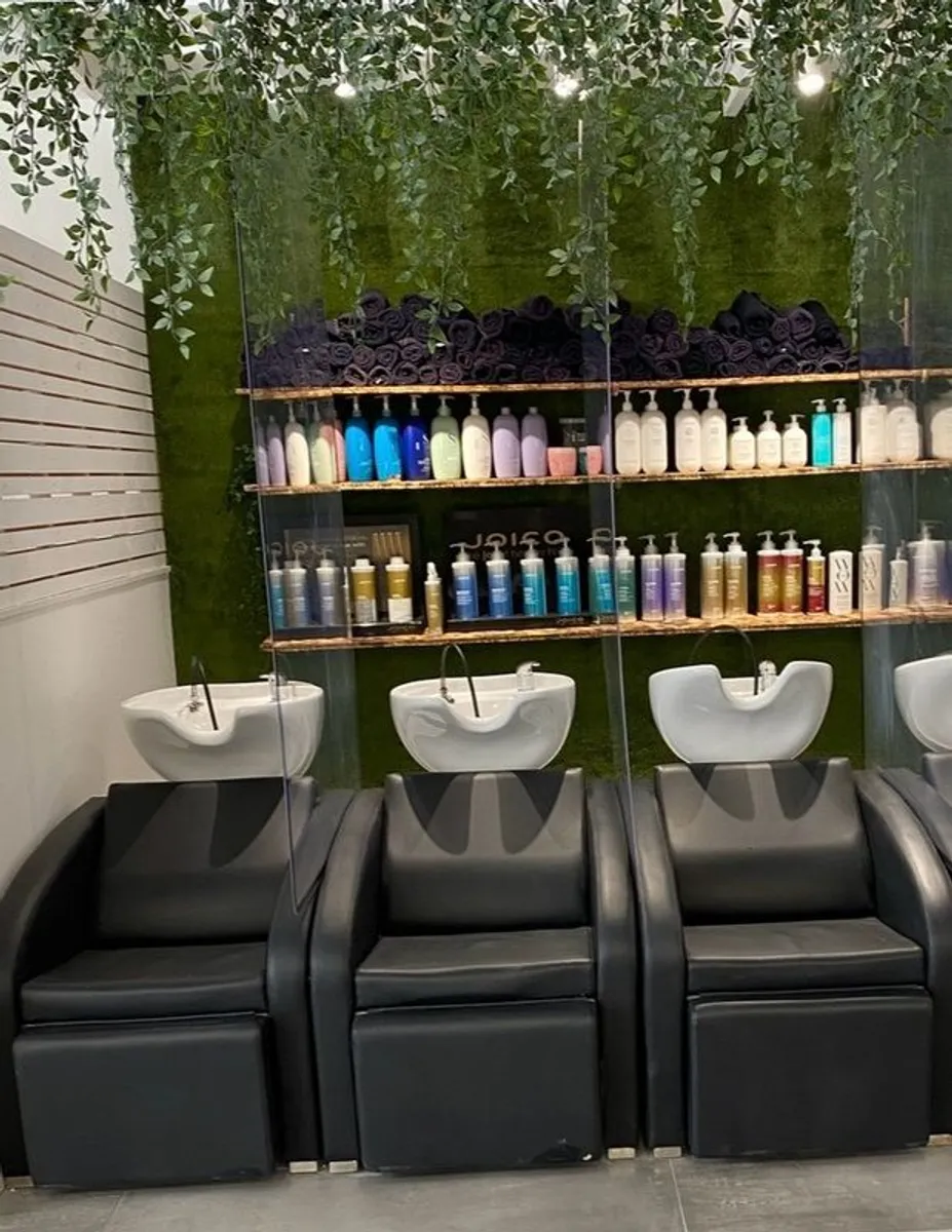Salon wash basin units - Image 1
