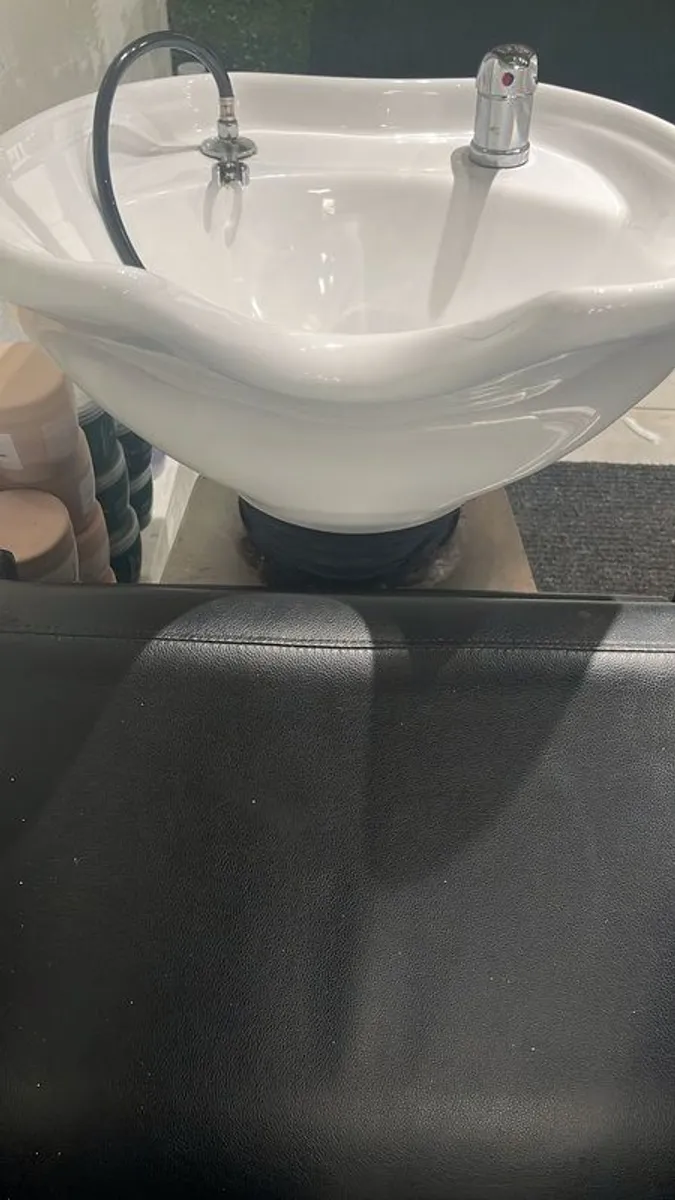 Salon wash basin units - Image 4