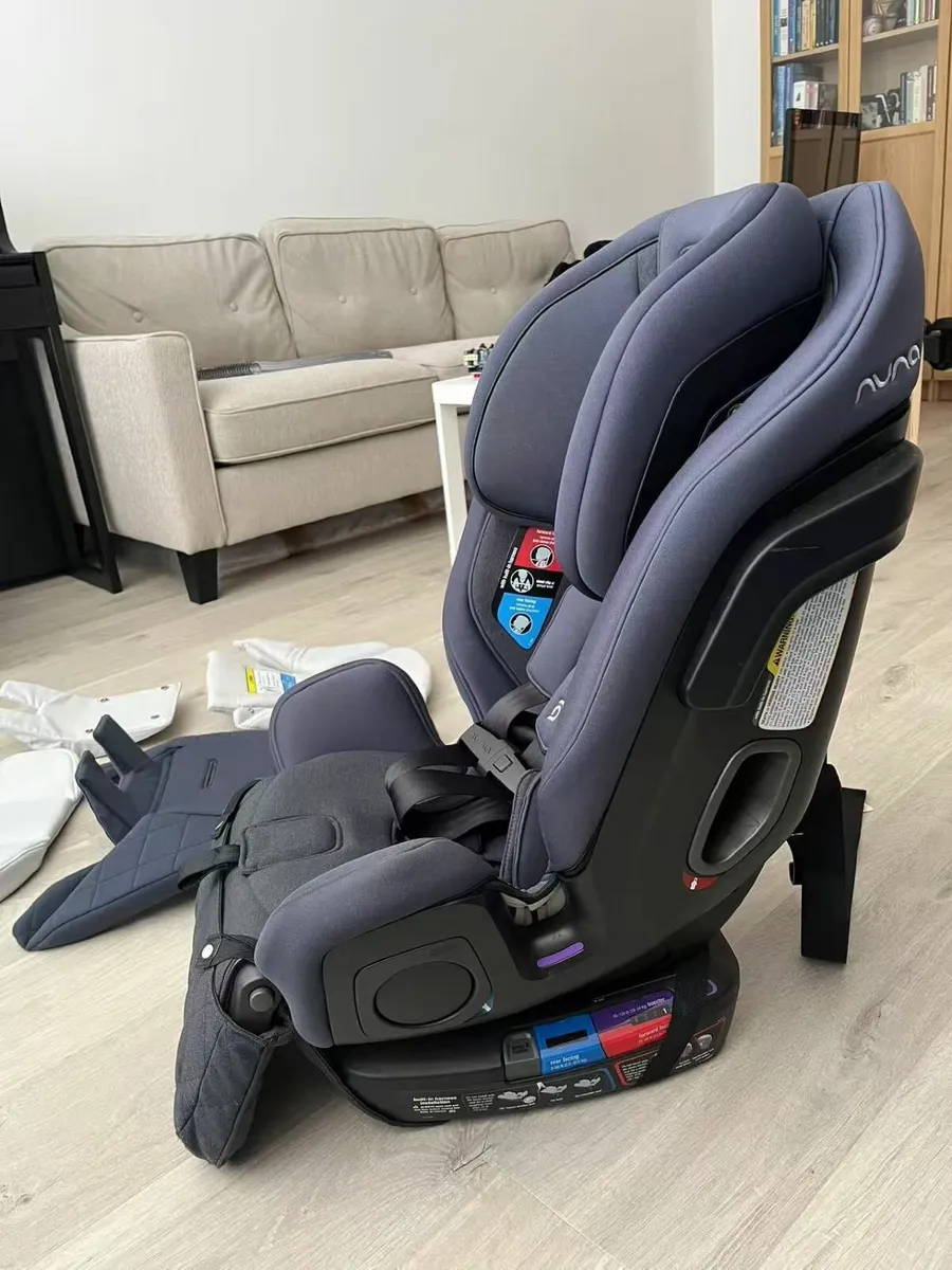 Car seat - Image 3