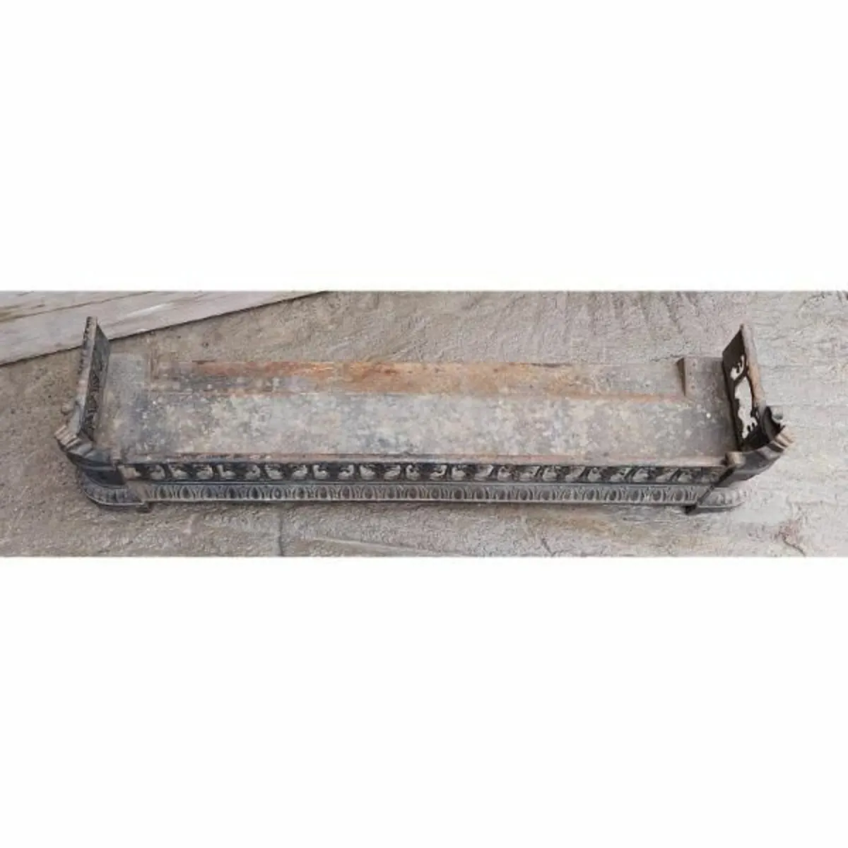 Cast Iron Fire Fender – KAS320 - Image 4