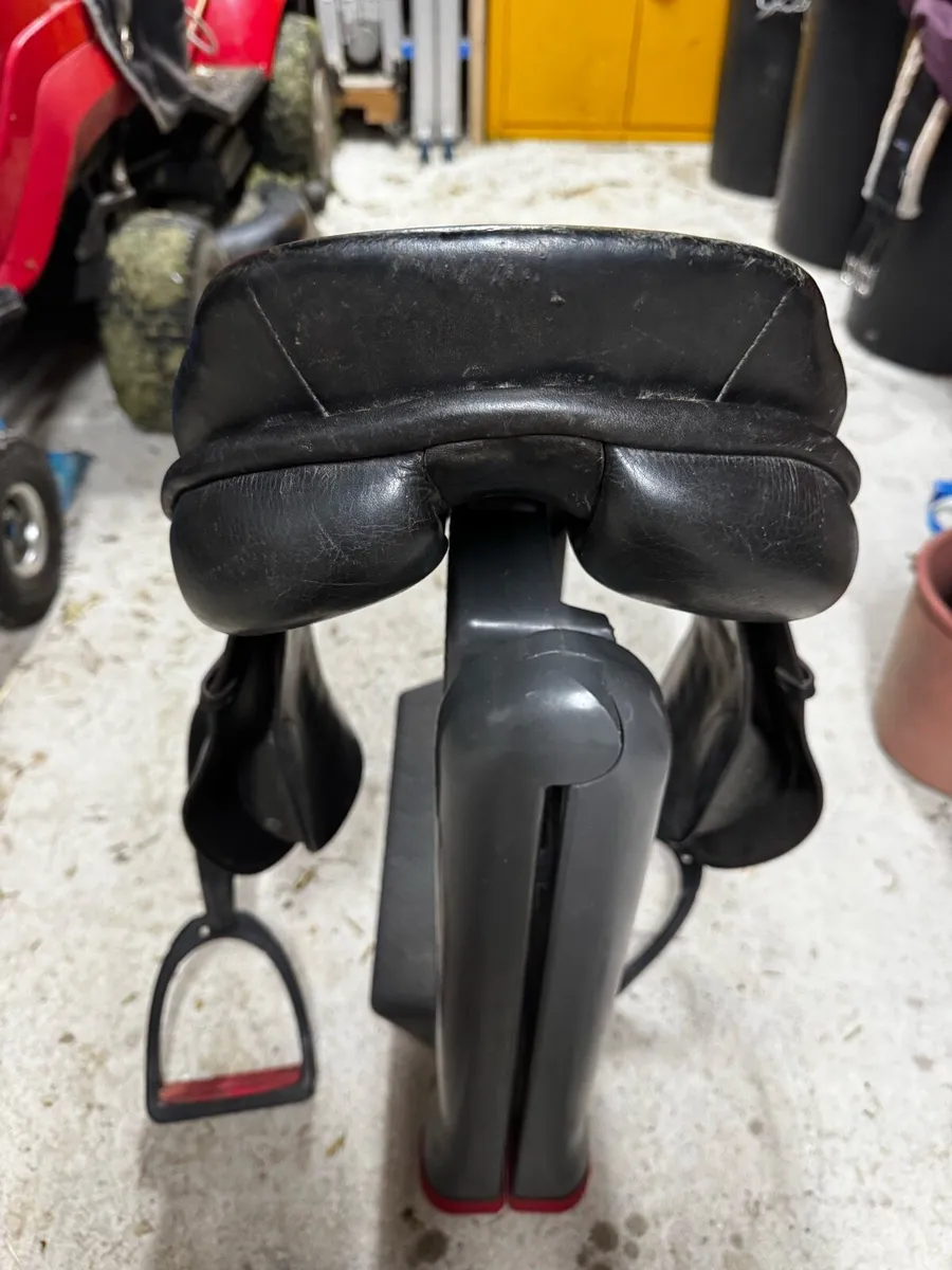 Jumping saddle - Image 2