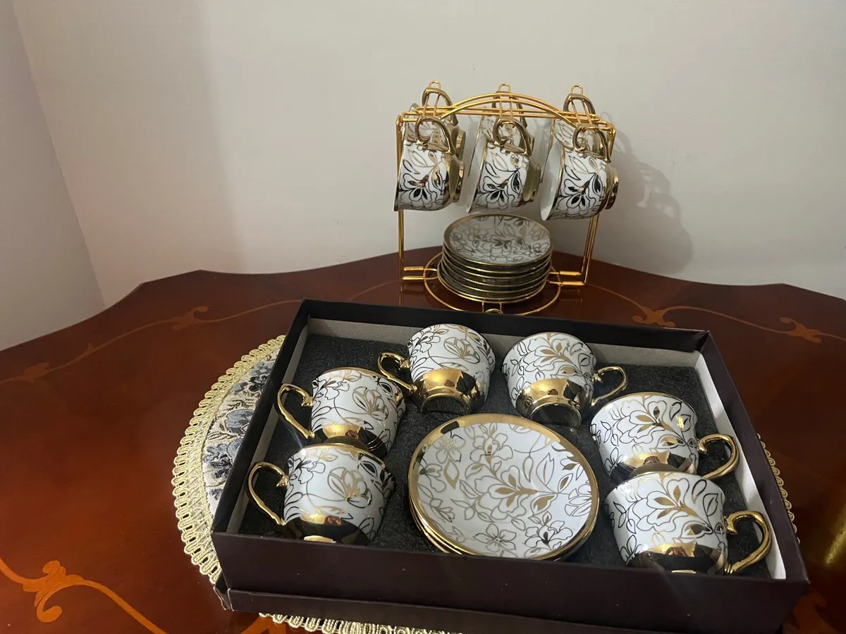 Vintage Delicate Floral Designed Ceramic Set/NEW - Image 3