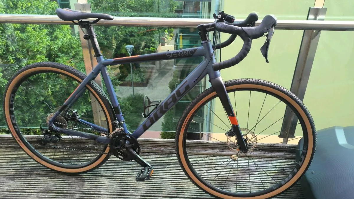 Gravel Bike Size L - Image 1