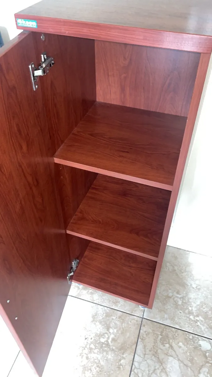 Cabinet - Image 2