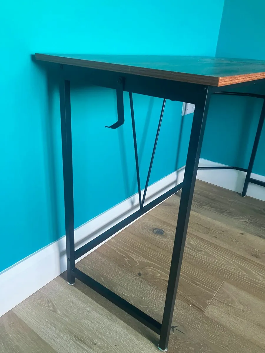 Corner Desk - Image 4