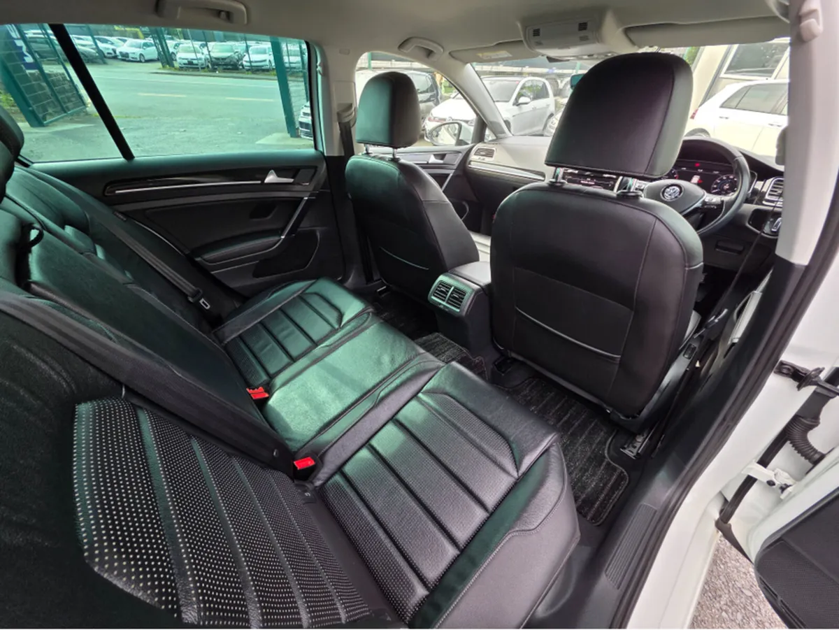 Volkswagen Golf 1.4 TSI FULL LEATHER ELECTRIC MEMO - Image 4