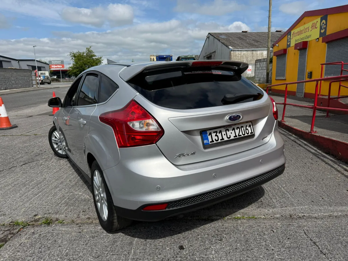 2013 Ford Focus 1.0 Petrol Ecoboost ZETEC - Image 2