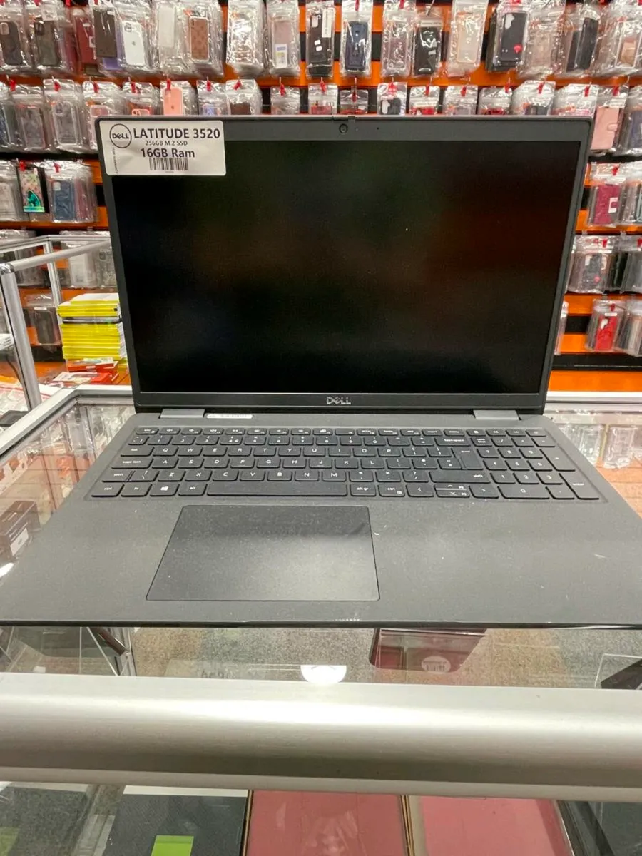 LATITUDE 3520 256GB Q YEAR WARRANTY UNLOCKED - Image 3