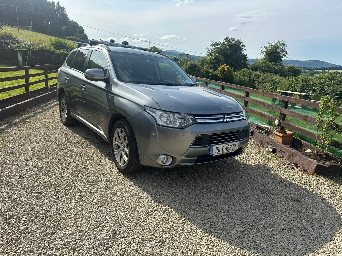 Mitsubishi Outlander 2.0 PHEV 4x4 - Image 2