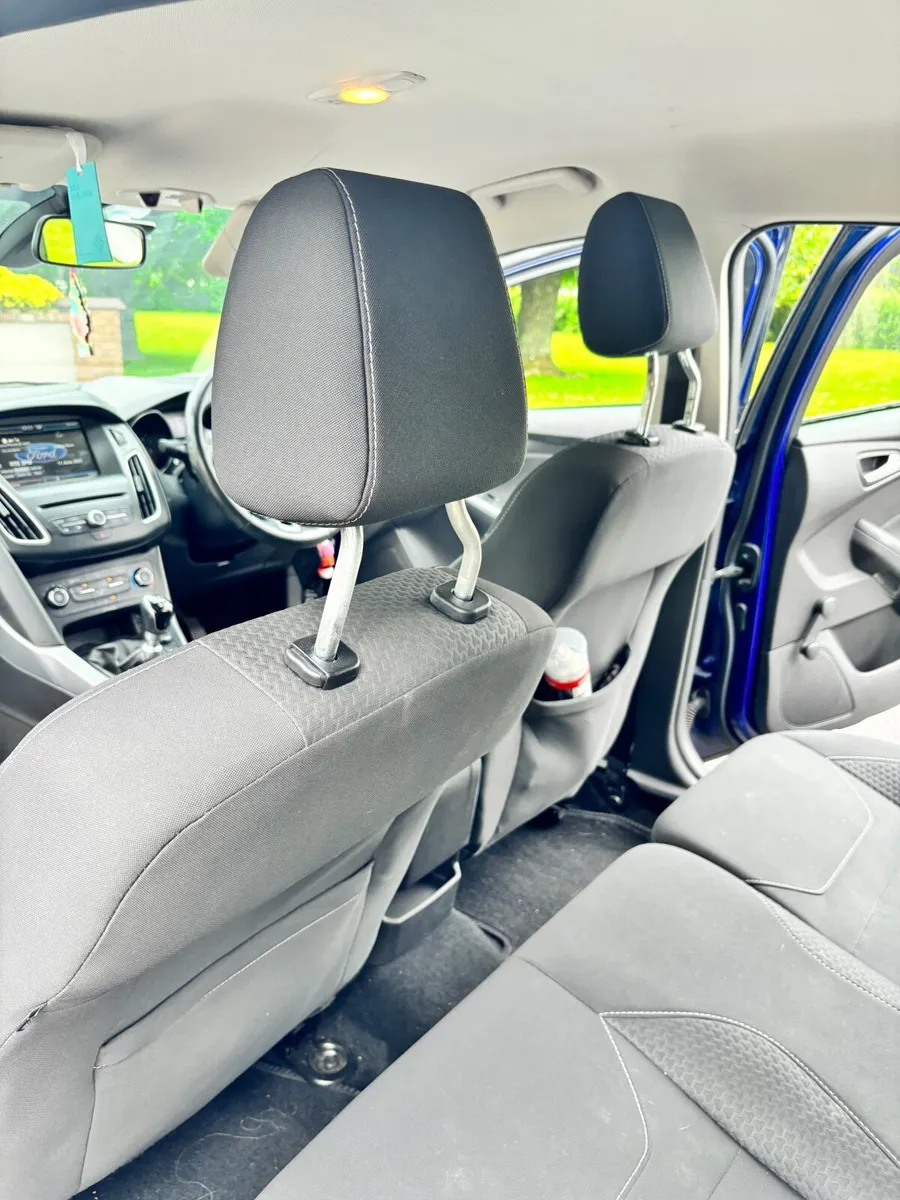 Ford Focus 2015 - Image 2