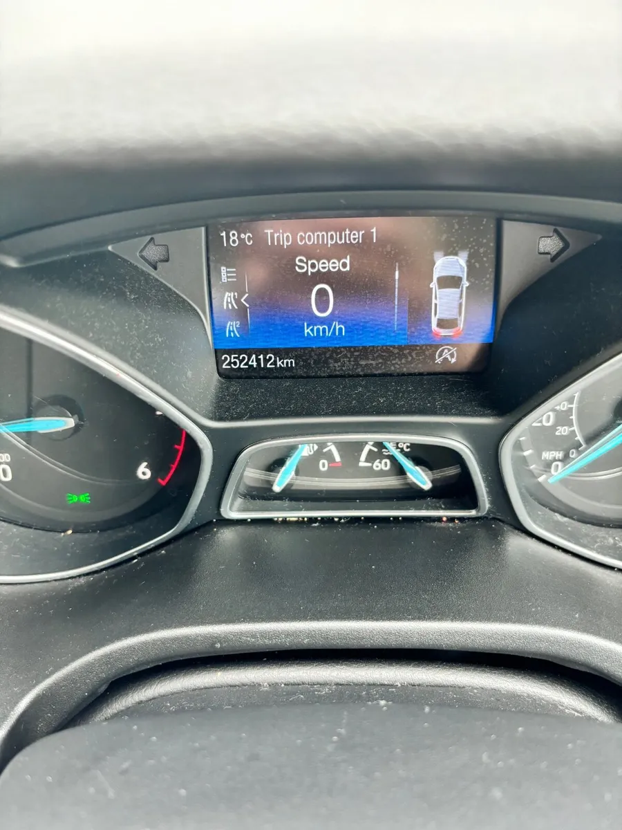 Ford Focus 2015 - Image 3