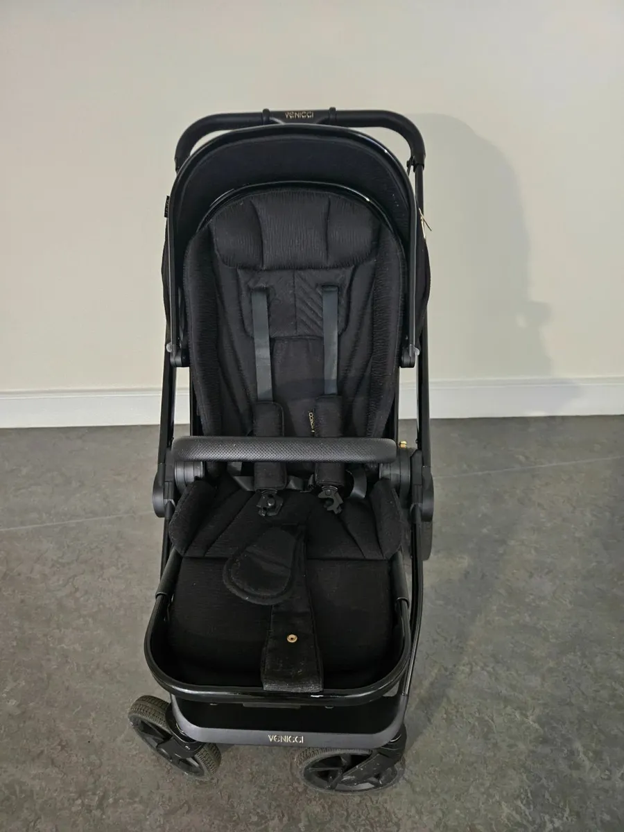 Venicci Tinum Upline  travel system  3in1 - Image 2