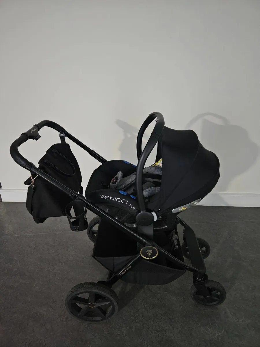 Venicci Tinum Upline  travel system  3in1 - Image 4