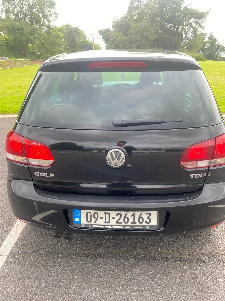 Volkswagen Golf 2.0L TDI Highline - Image 3