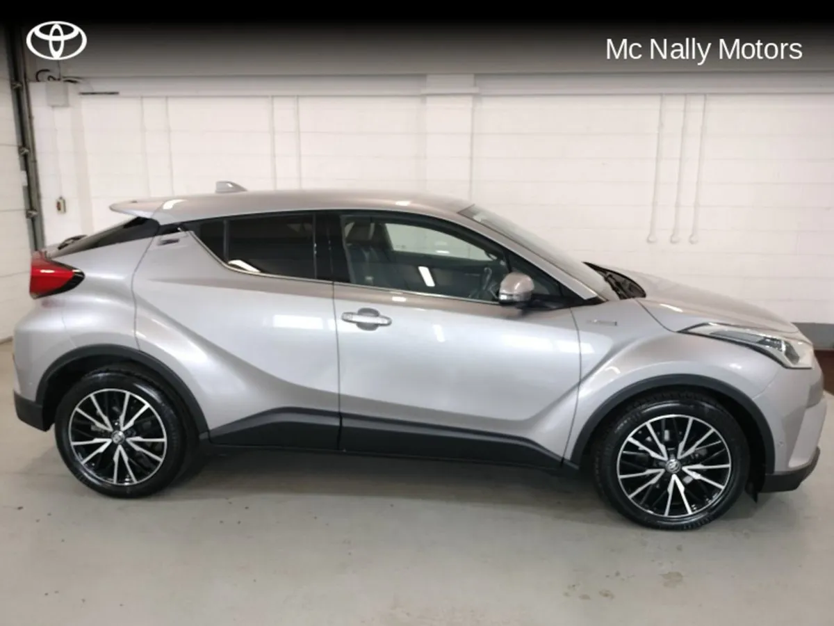 Toyota C-HR Hybrid SOL TOP Spec Low KMS 1 Owner - Image 3