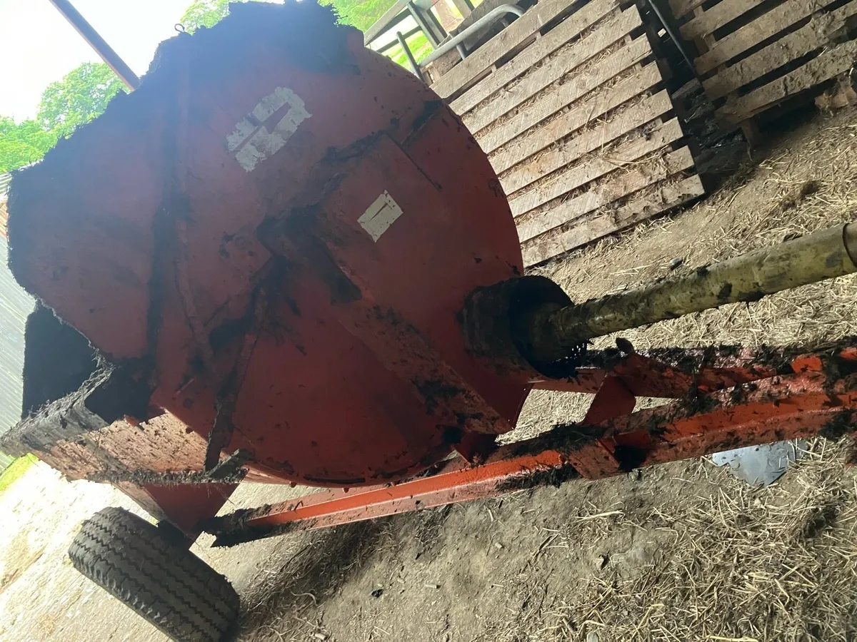 Dung spreader - Image 2