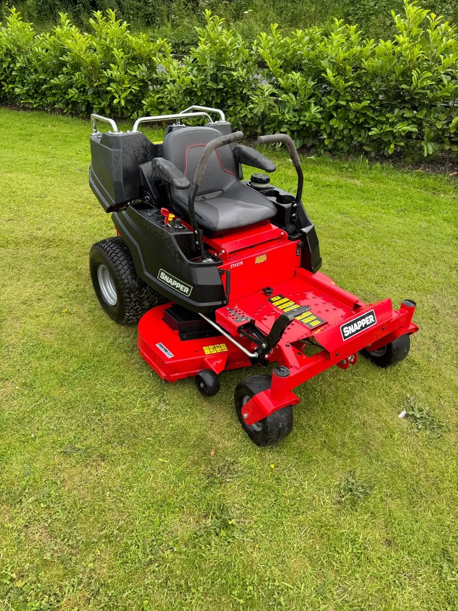 Snapper ztx275 zero turn lawnmower - Image 1